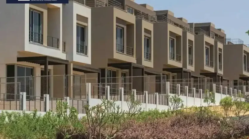 شقة للبيع في القاهرة الجديدة، كاملة التشطيب وبإطلالة على المساحات الخضراء في بالم هيلز، القاهرة الجديدة.