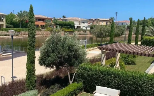 villa for sale in marassi