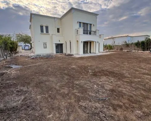 فيلا فاخرة للبيع في أب تاون كايرو